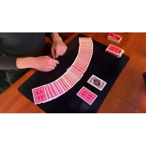 Nid (Normal Invisible Deck) by Diogo Viana