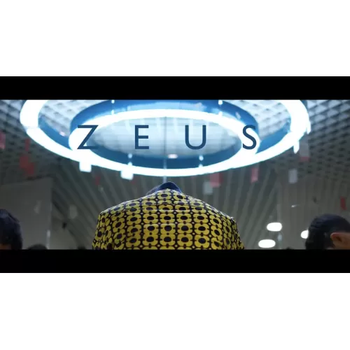 Zeus by Les French Twins
