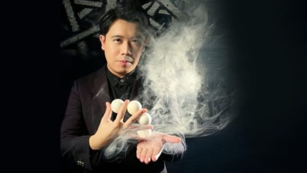 Ultra Smoke by Bond Lee, Wenzi & MS Magic